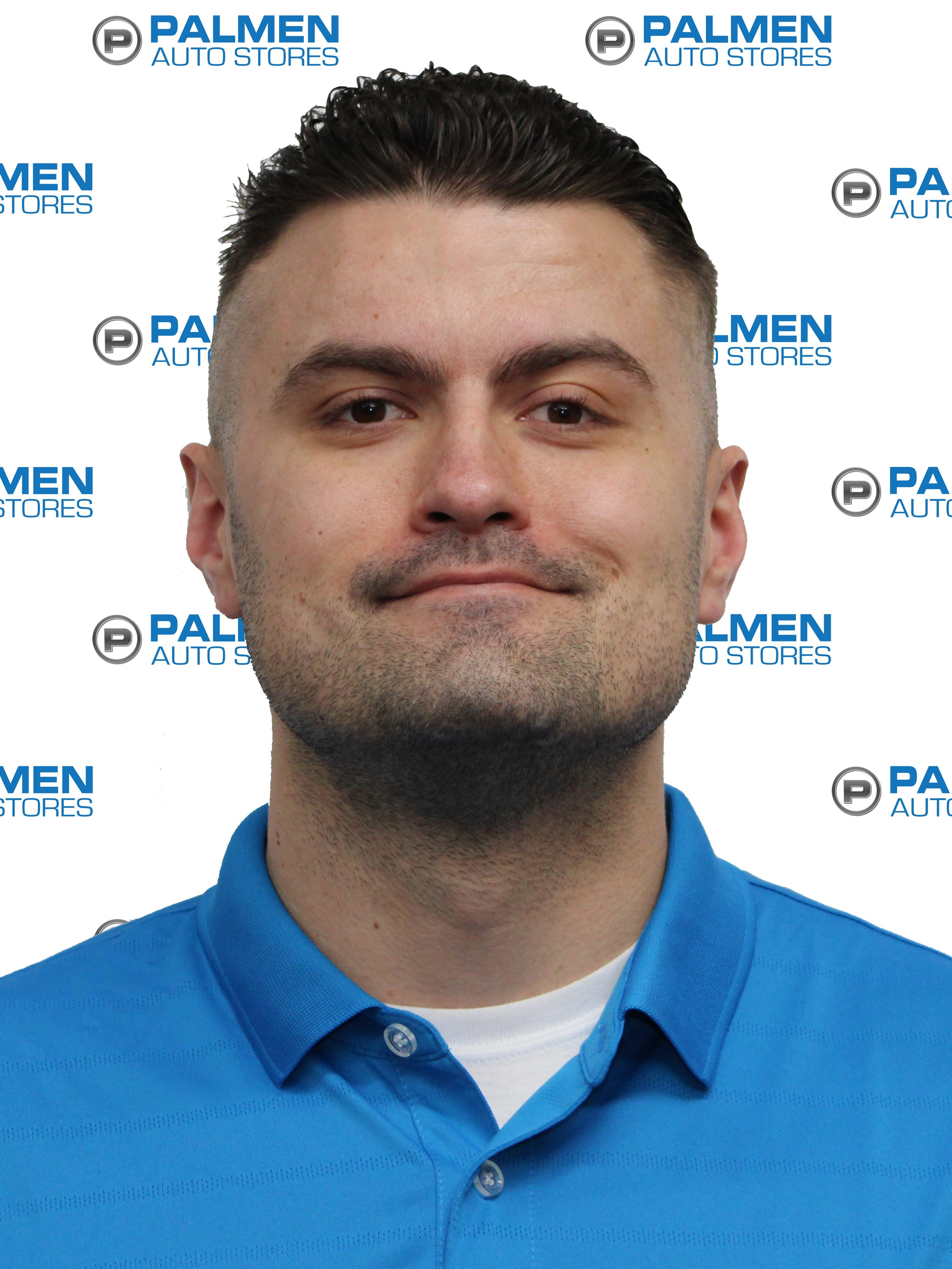 Service Advisor Evan Schattner in Service at Palmen Motors